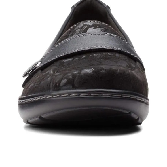 Like New! Clark’s Cora ‘Daisy’ Black - Picture 4 of 6
